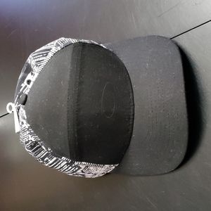 Oakley Women's Shade Me Hat NEW